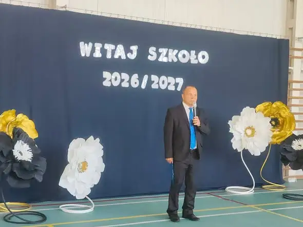 Nowy rok szkolny 2026/2027 rozpoczęty – życzenia i plany społeczności szkolnej