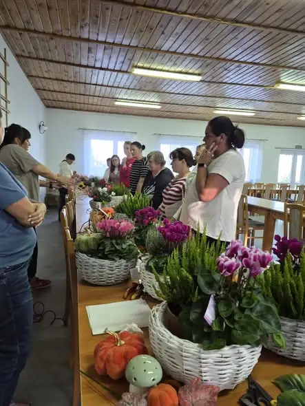 Warsztaty florystyczne w Zabielu – kolejna odsłona cyklu w Gminie Kotla