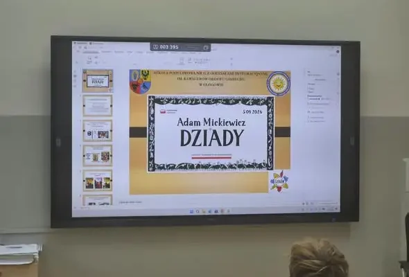 Narodowe Czytanie „Dziadów” w szkole – uczniowie odkrywali klasykę Mickiewicza
