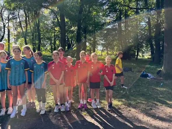 Mistrzostwa Powiatu Głogowskiego w biegach przełajowych – sukcesy młodych sportowców