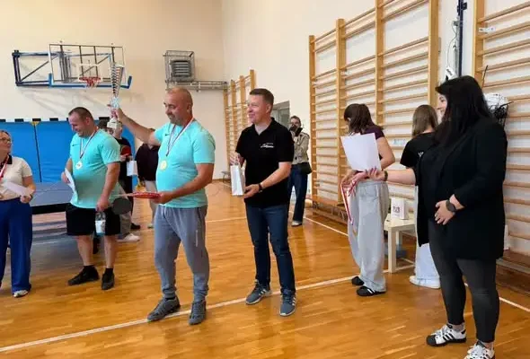 Turniej tenisa stołowego w Nielubi – sportowa rywalizacja i integracja mieszkańców