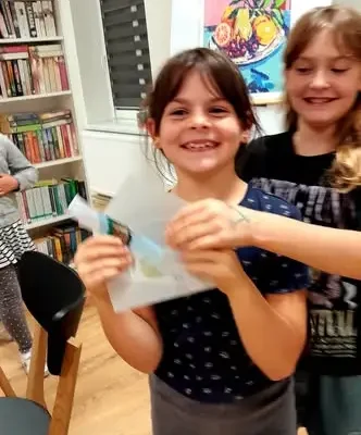 Biblioteczny escape room w Serbach otwarty – pierwsze sesje pełne emocji