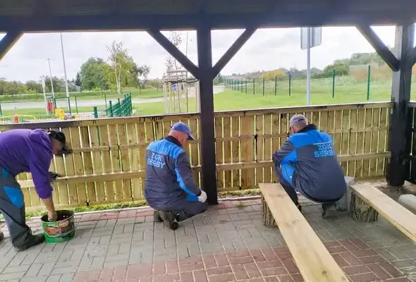 Nowa zabudowa wiaty rekreacyjnej w Turowie