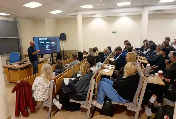 Uczniowie ZSTiO w Dąbrowie Górniczej na Dniach Otwartych Uniwersytetu Zielonogórskiego