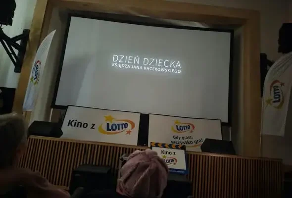 Drużyna DPS-u po Senioraliach wybrała się do kina